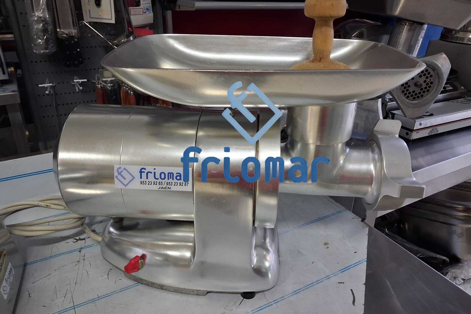 Picadora Carne Boca 22 Monofásica - Imagen 3