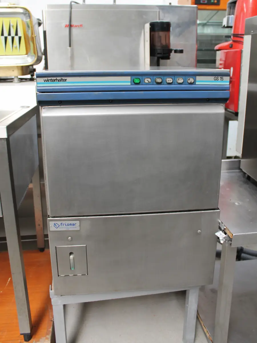 LAVAVAJILLAS-WINTERHALTER