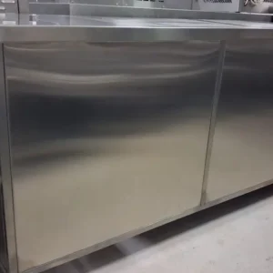 MESA-TRABAJO-INOX-CERRADA