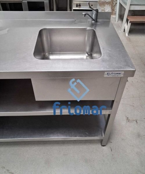 Mesa Trabajo Inox MURAL 1440 x 650 x 900mm con Seno, Cajon y 2 Estantes - Imagen 2